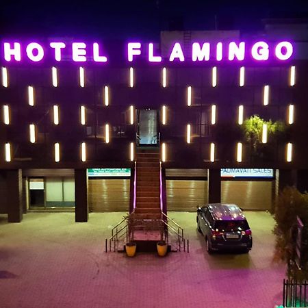Hotel Flamingo Gāndhīdhām Exterior foto